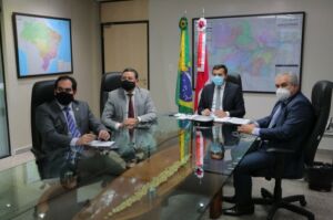 Wilson Lima assina protocolo de intenções com Banco da Amazônia para destinar R$ 1,1 bilhão a projetos econômicos