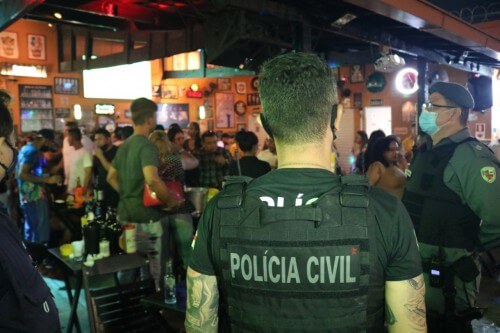 CIF fechou 23 estabelecimentos e encerrou três festas clandestinas durante o final de semana em Manaus