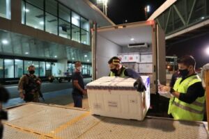 Governo do Amazonas recebe mais 7 mil doses de vacina contra a Covid-19