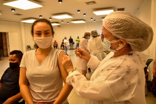 mutirão da imunização chega a 20 mil doses aplicadas