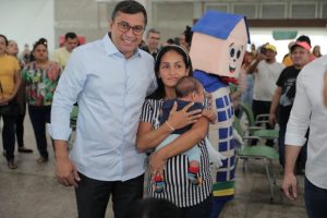 Governador determinou que todas as famílias que ainda residem na área sejam indenizadas nos próximos seis meses. (Foto: Diego Peres/Secom)